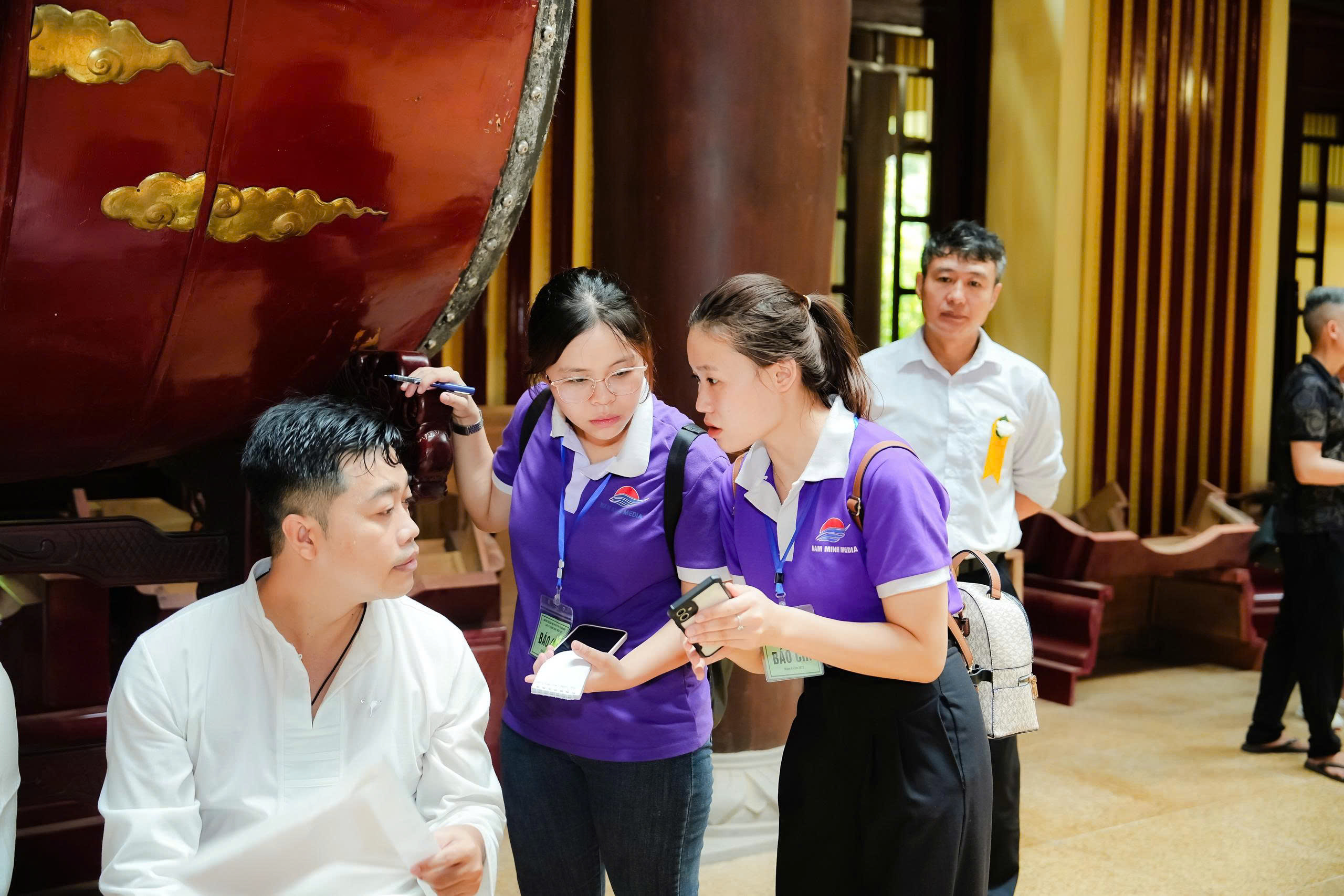 Ekip nắm rõ kịch bản khi ghi hình sự kiện